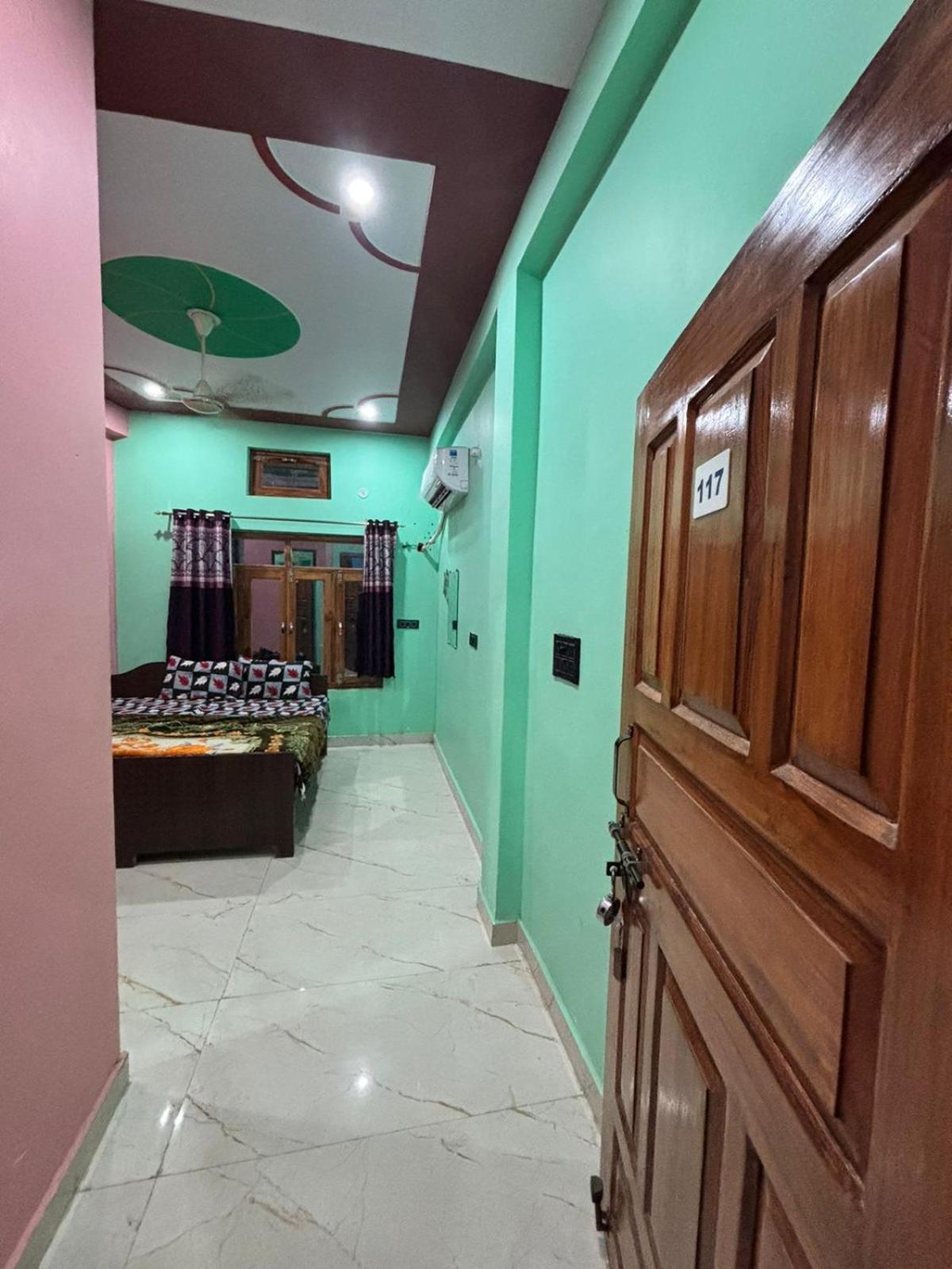 Chandrika Palace 500 Meter From Ayodhya Railway And Ram Mandir Zewnętrze zdjęcie