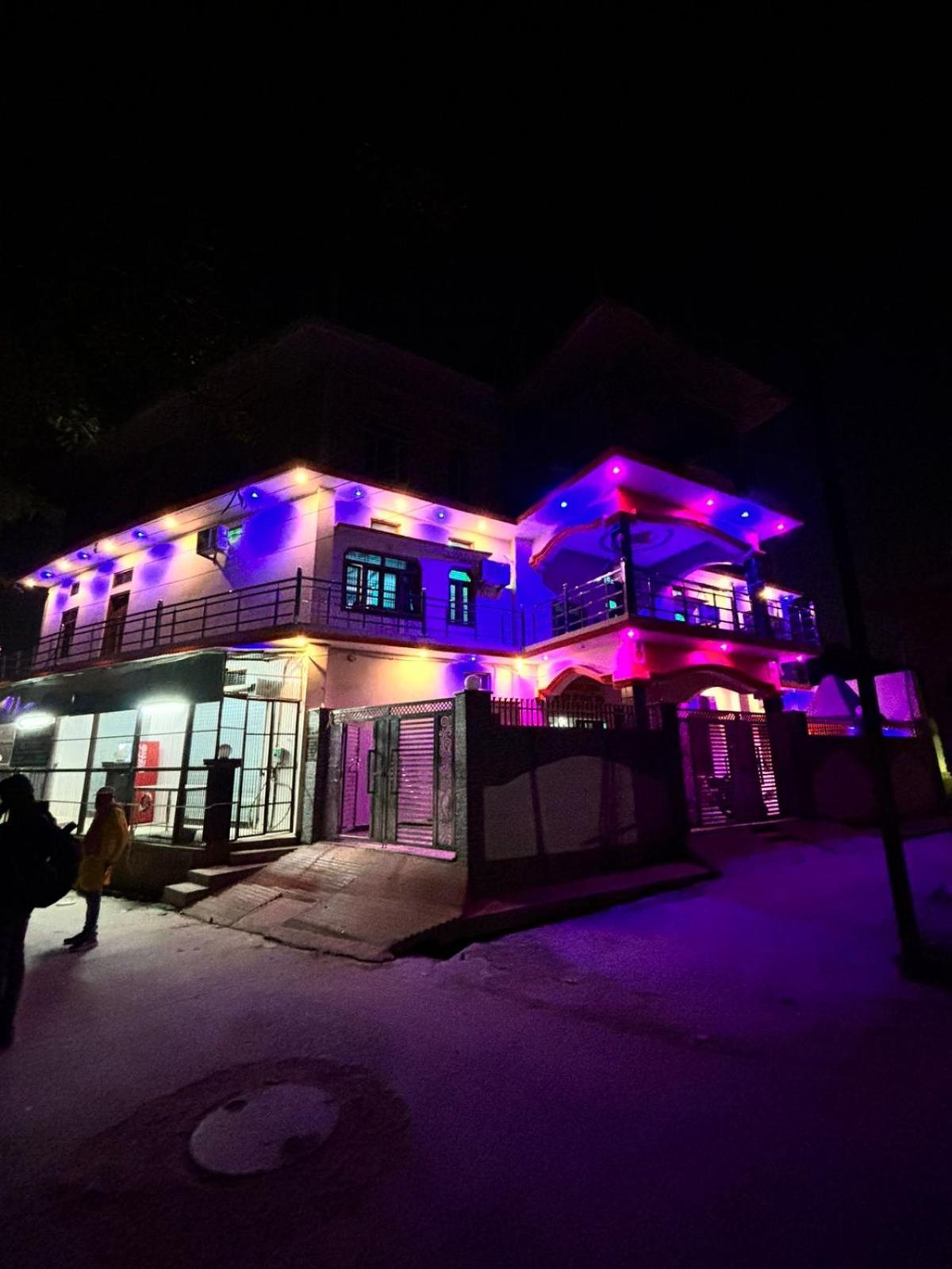 Chandrika Palace 500 Meter From Ayodhya Railway And Ram Mandir Zewnętrze zdjęcie